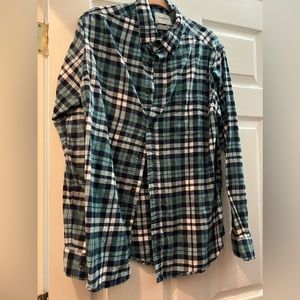 Men’s Blue and White Long Sleeve Plaid Shirt